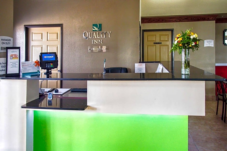 Quality Inn Moore - Oklahoma City