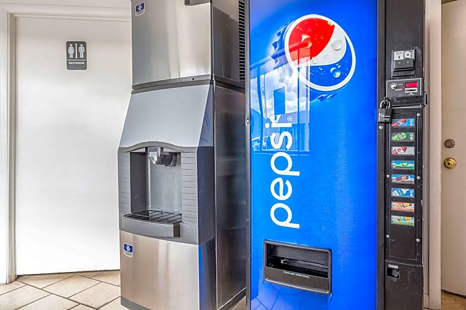 Motel 6-Tremonton, UT