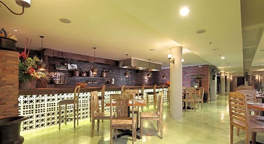 The Akmani Legian Hotel