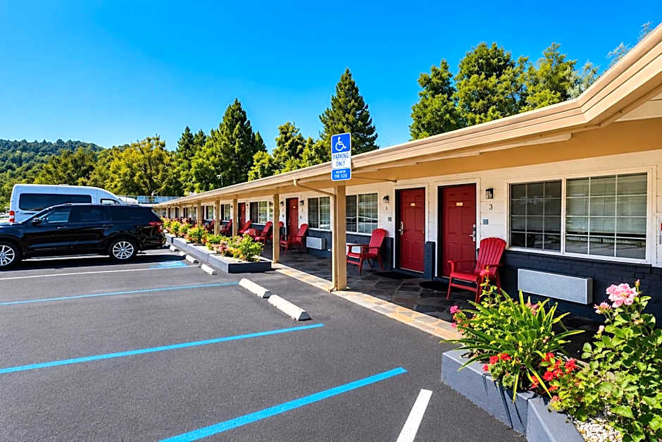 Muir Lodge Motel