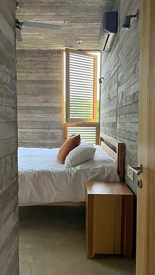 Ona & Nami - Casa Macu Saladita surf break