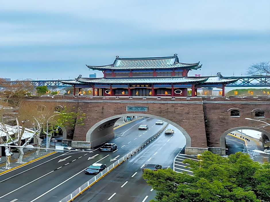 TULIP LODJ Apartment Hotel Wuhan Fanhai CBD Hankou Railway Station