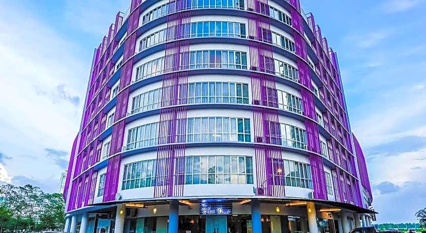 Win Hotel