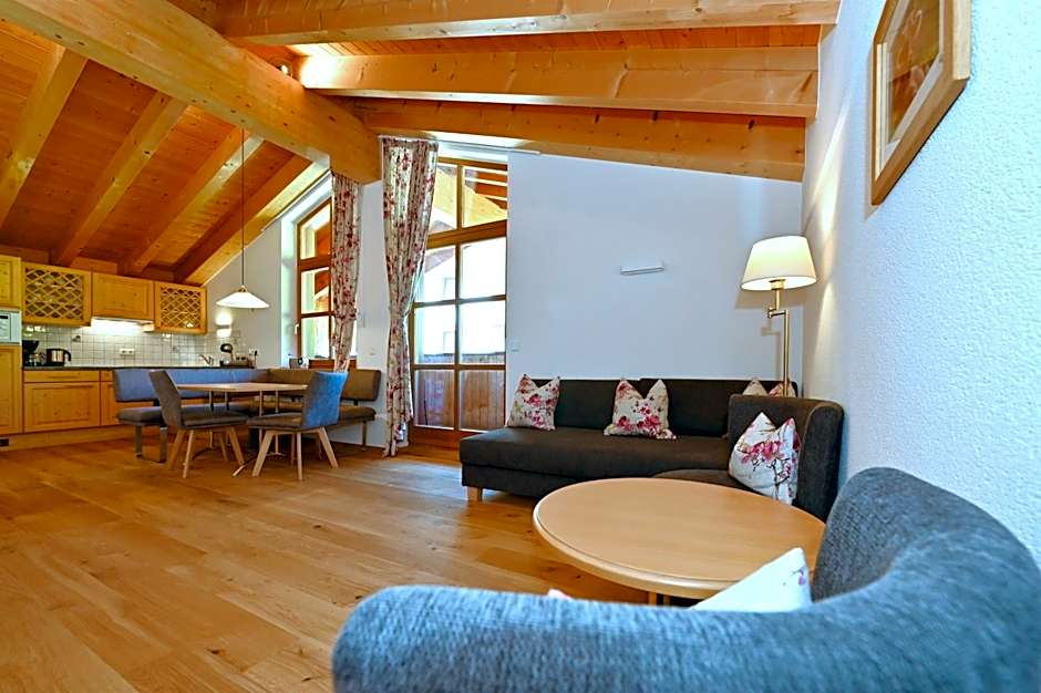 Gasthaus & Pension Alphorn