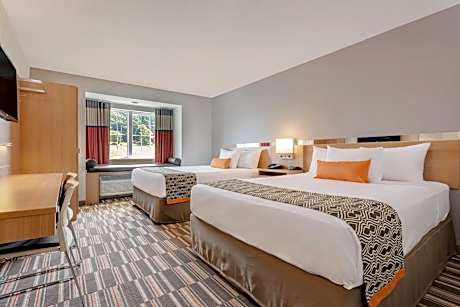Queen Room with Two Queen Beds - Non-Smoking