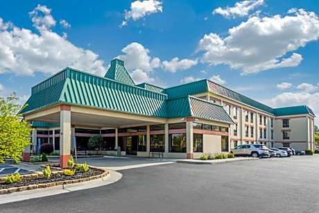Quality Inn & Suites Olde Town