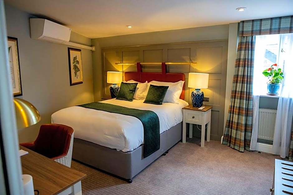 The Globe, Warwick, Warwickshire - Brunning & Price
