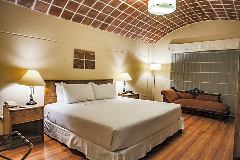 BTH Hotel Arequipa Lake