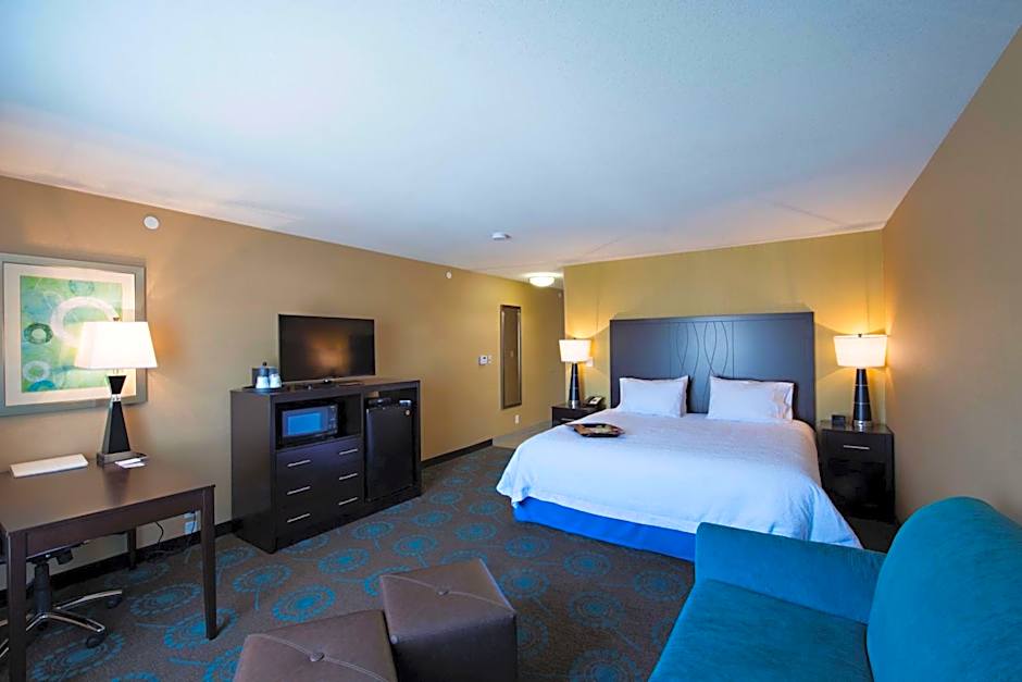 Hampton Inn By Hilton Saskatoon South