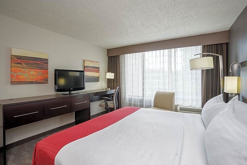 Holiday Inn Harrisburg I-81 By IHG