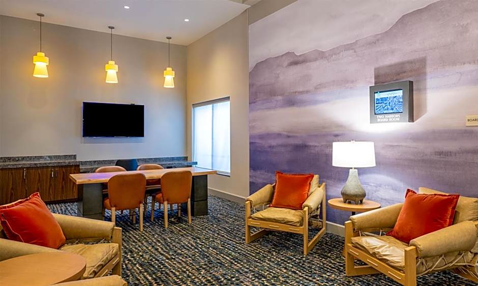 Embassy Suites by Hilton Minneapolis Bloomington Edina