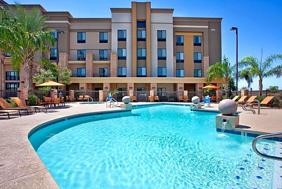 Hampton Inn By Hilton & Suites Phoenix Glendale-Westgate