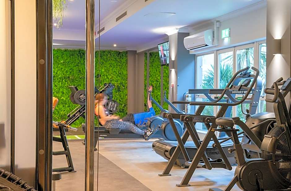 Thorpe Park Hotel and Spa