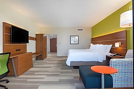 1 King Standard Accessible Extra Floor Space