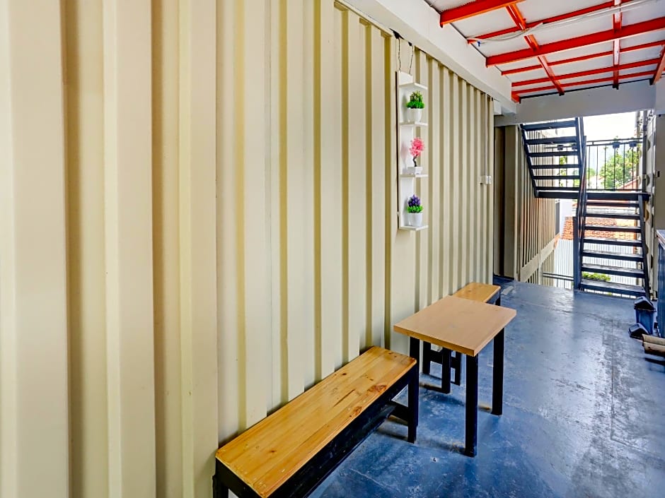 Capital O 3300 Nadjara Residence Syariah