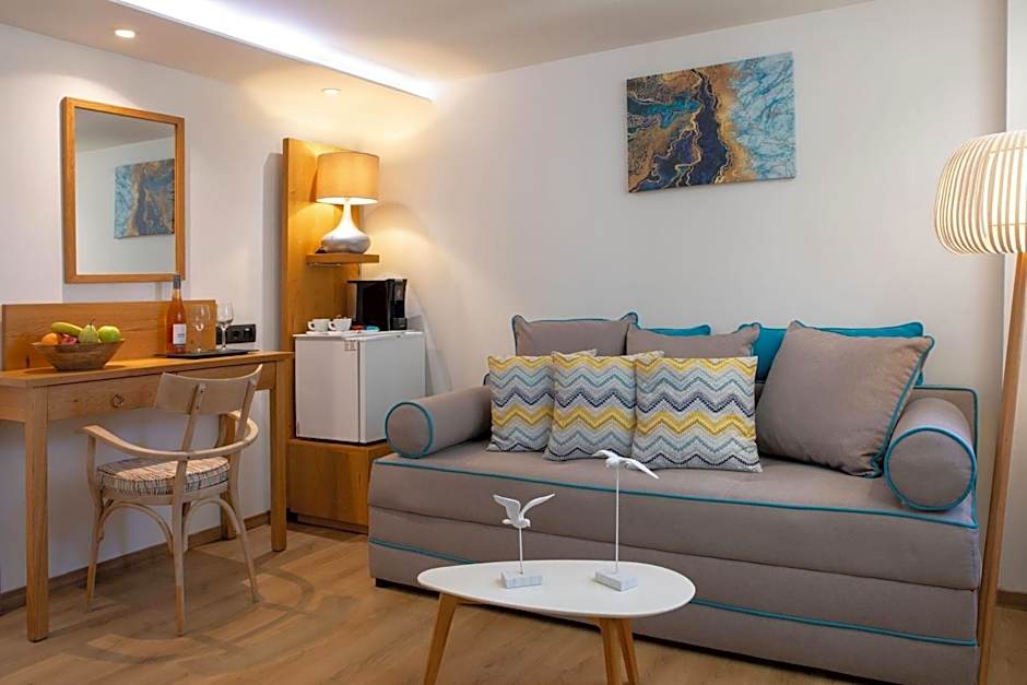 Ammos Suites