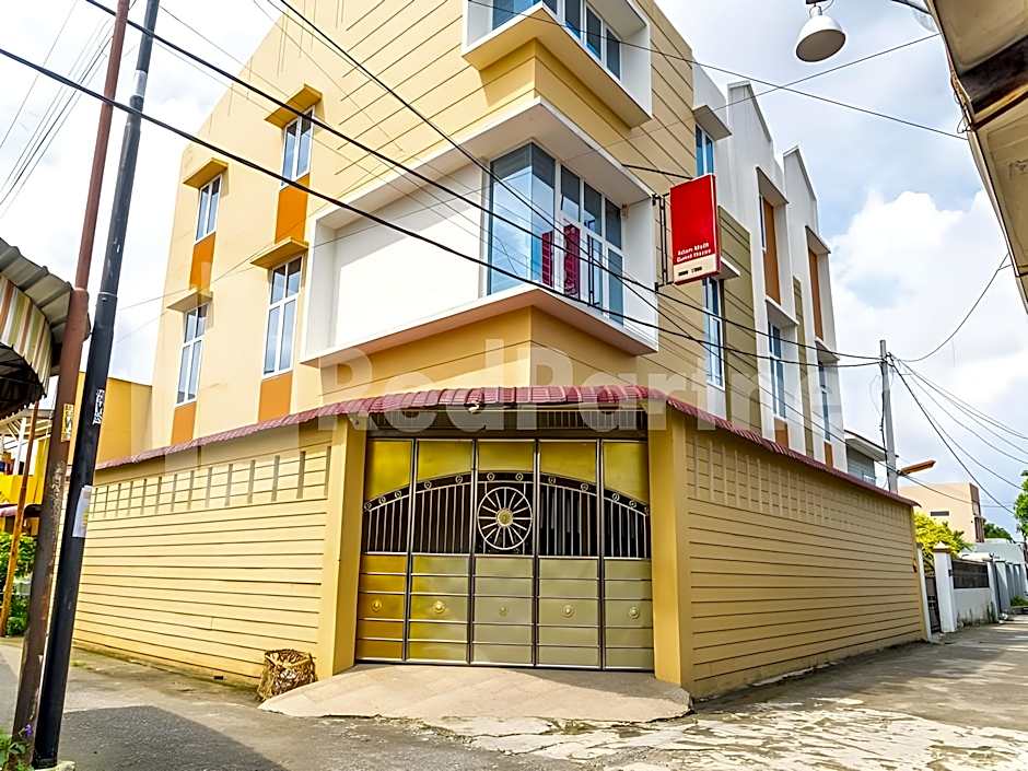 Adam Malik Guesthouse near Regale ICC Medan Mitra RedDoorz