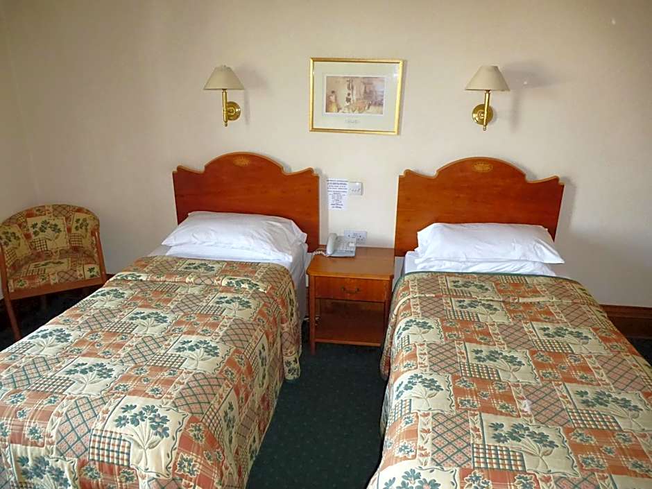 Somerton House Hotel