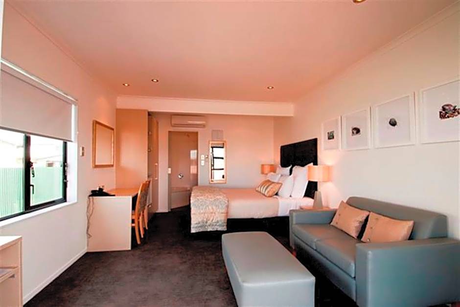 Marineland Beachfront Accommodation