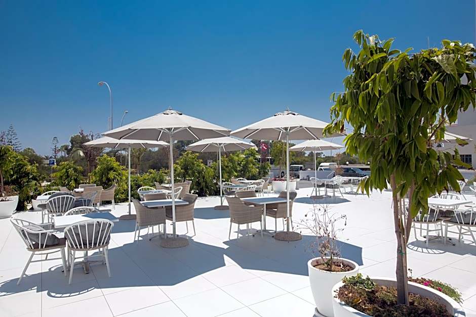 NissiLant hotel & suites