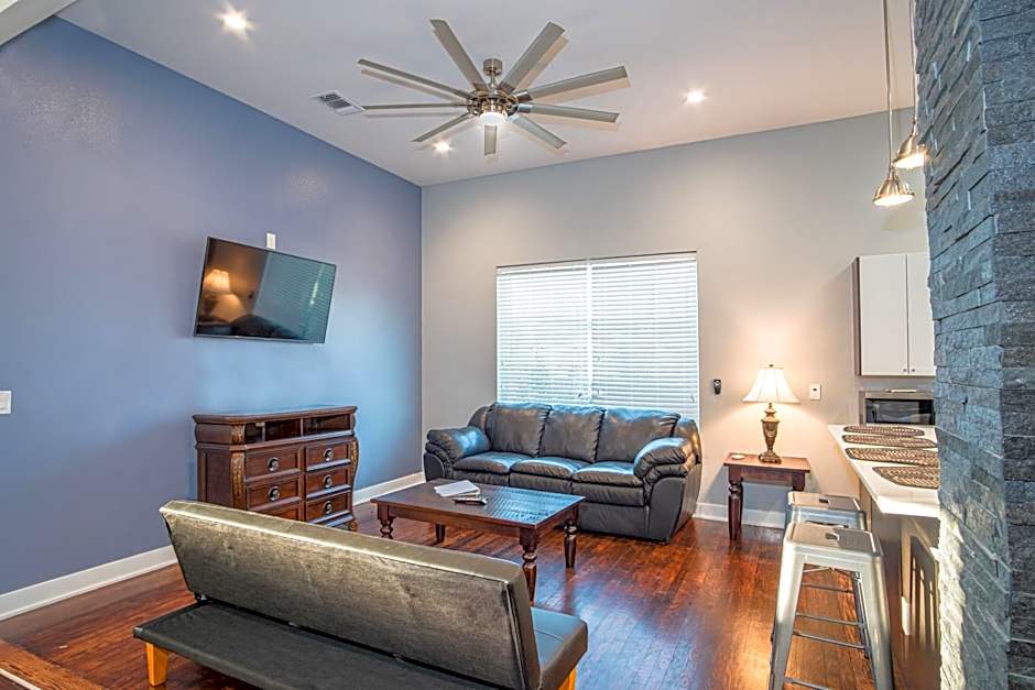Prosperity Place Remodeled 3br 2ba Near Downtown