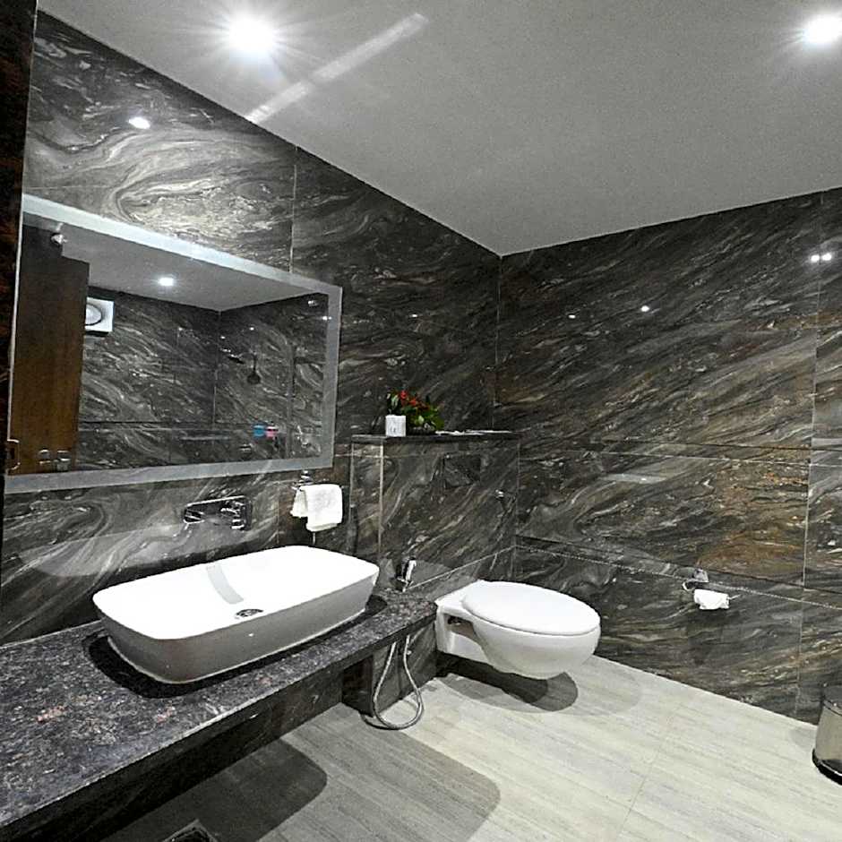 Hotel Avalon Palms Agra