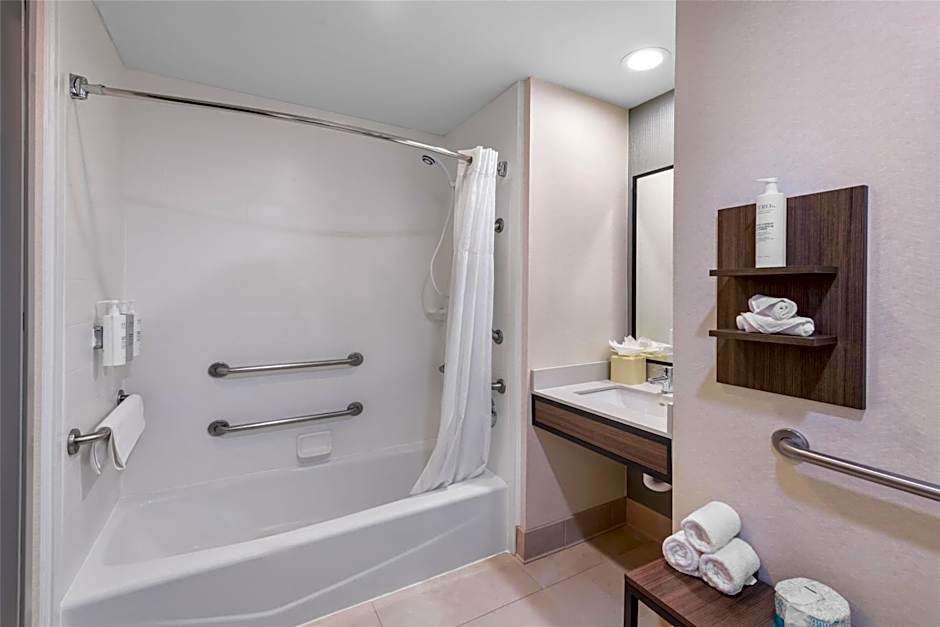 Hilton Garden Inn Overland Park