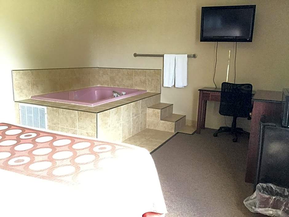 Super 8 by Wyndham Imlay City