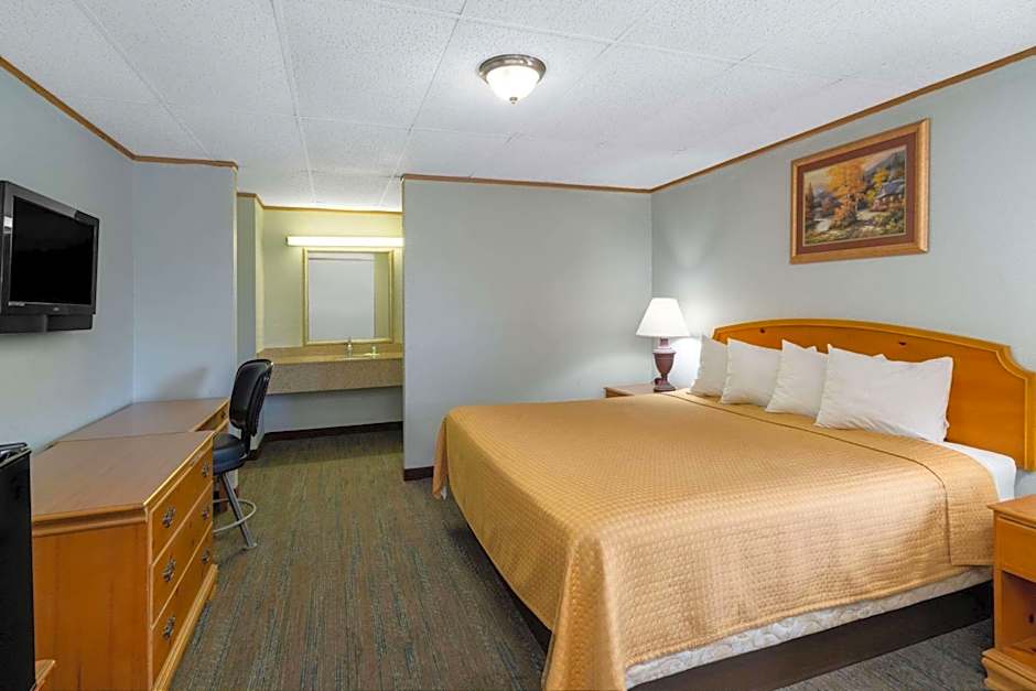 Pigeon Forge Parkway Inn
