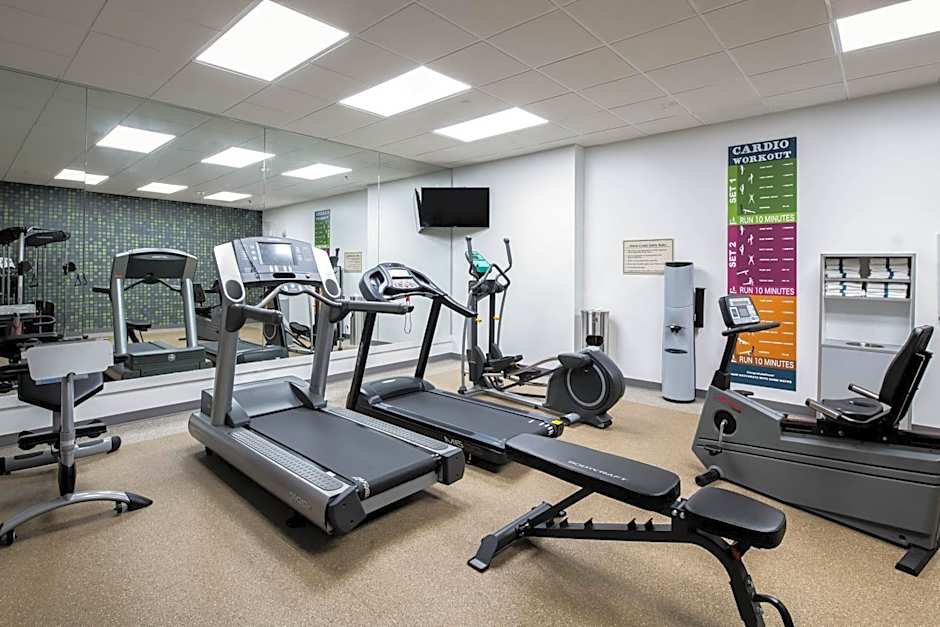 Baymont by Wyndham White Plains - Elmsford