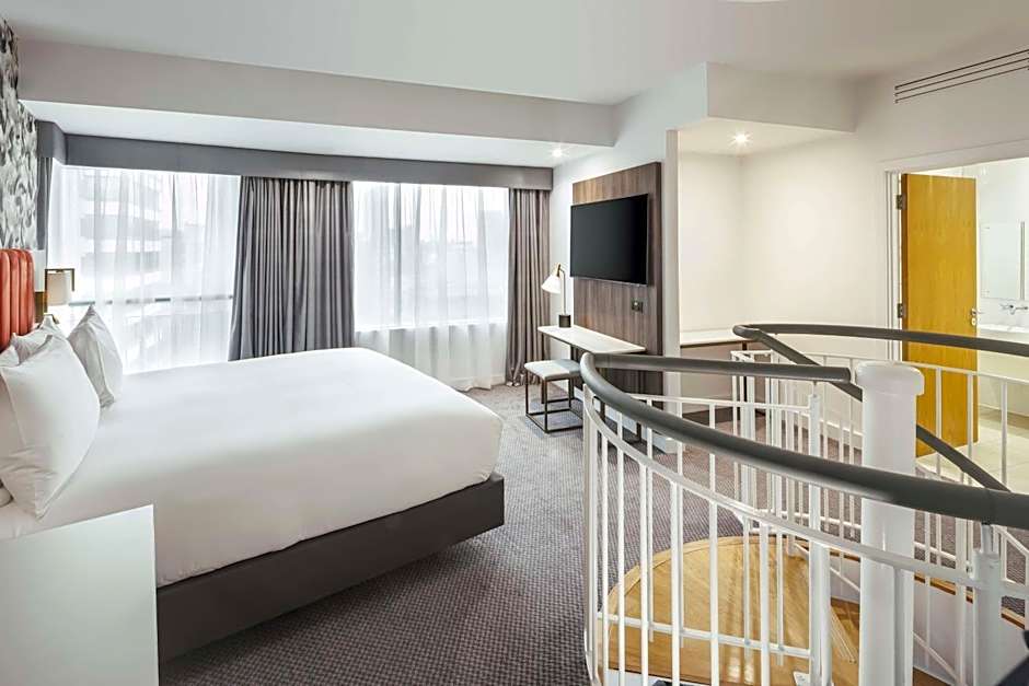 DoubleTree By Hilton Manchester Piccadilly Place