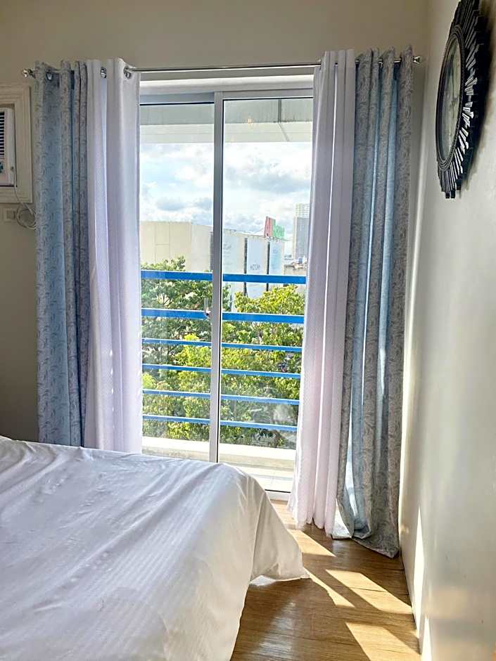 Serenity Stay Condo at 19th floor The Loop Tower Limketkai Center Lucky 19