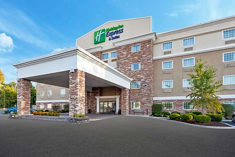 Holiday Inn Express & Suites Carmel North  Westfield By IHG
