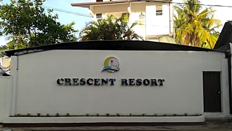 crescent resort