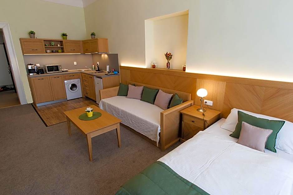 Karlova 25 Apartments