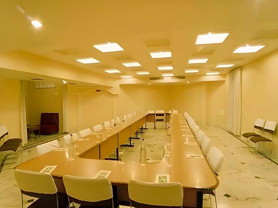 Hotel Raj Vilas Place