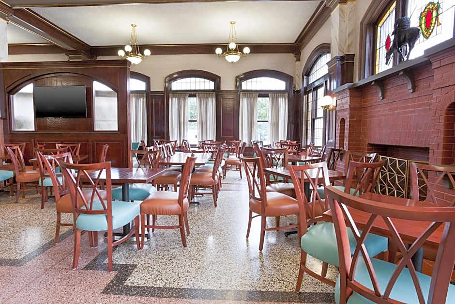 Drury Inn & Suites St. Louis Union Station