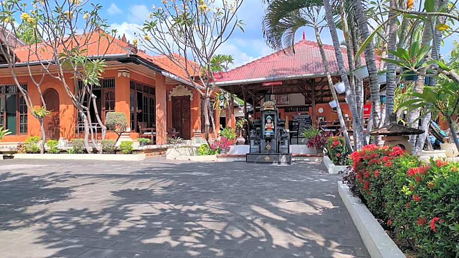 Keyani Bungalows