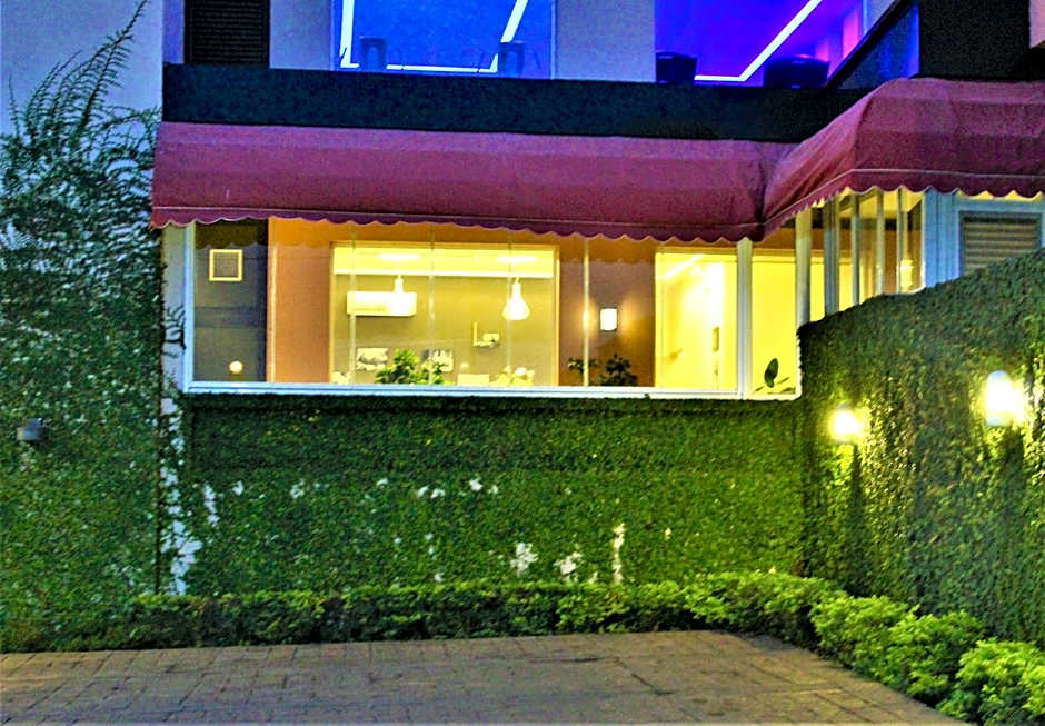 Home Suites Boutique Hotel Freetown