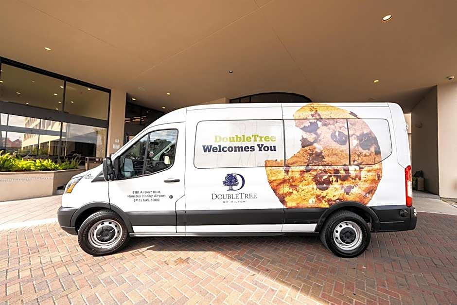 DoubleTree By Hilton Houston Hobby Airport