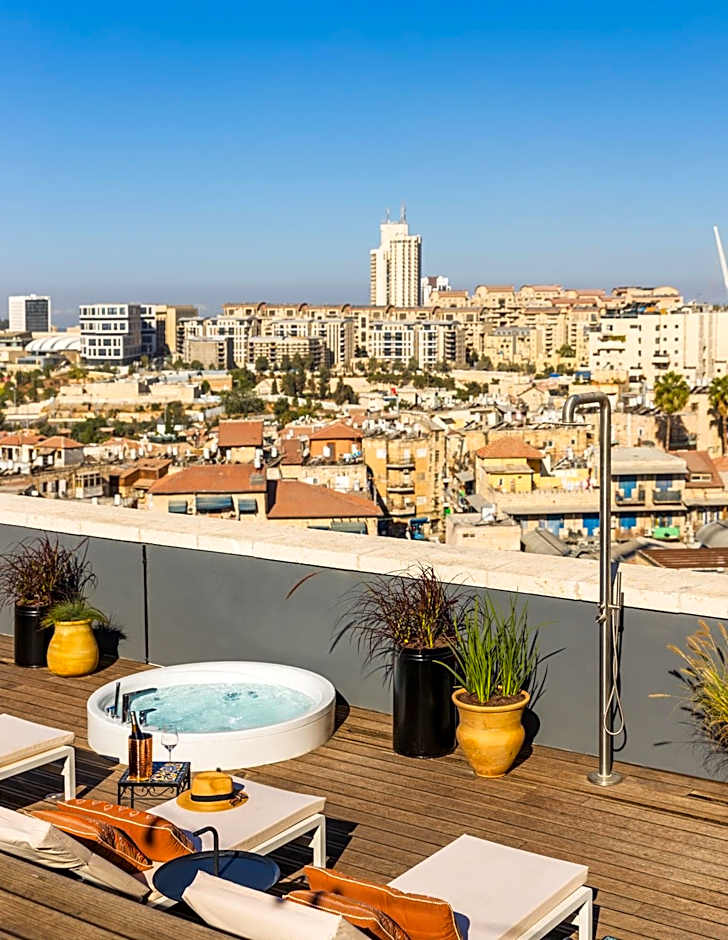 Brown Machne Yehuda