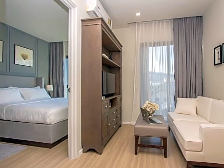 DLUX Condominium Chalong Phuket