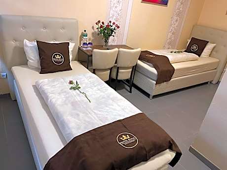 Twin Room with Bathroom