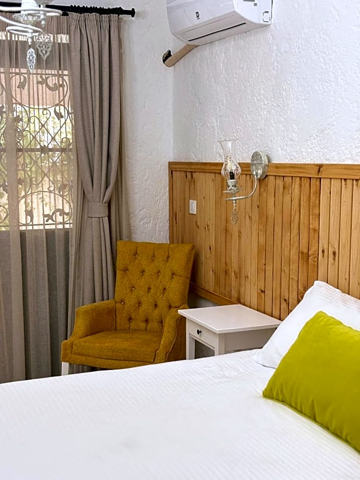 Alaçatı Albatross Hotel