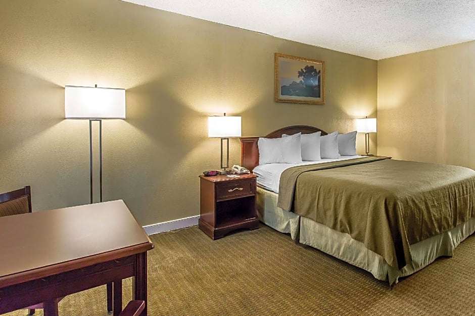 Rodeway Inn Lawton