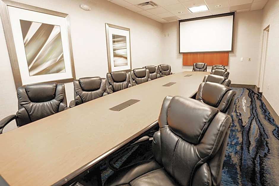 Fairfield Inn & Suites by Marriott Kearney