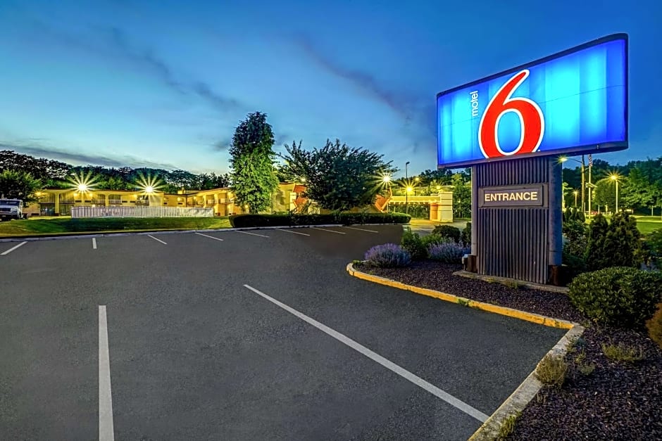 Motel 6 Lawrenceville, NJ