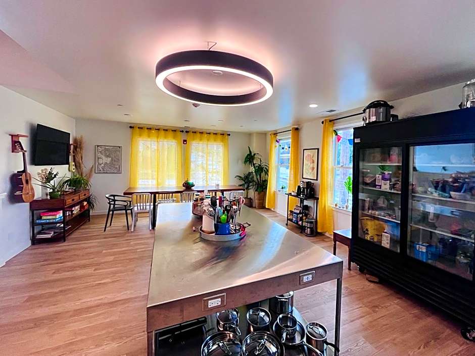 Monterey Hostel