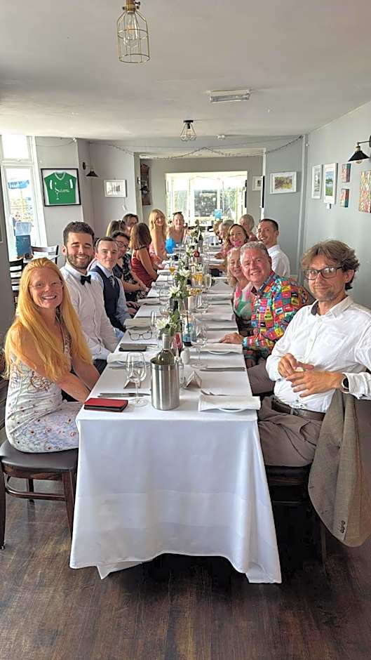 Sids restaurant and bar with rooms