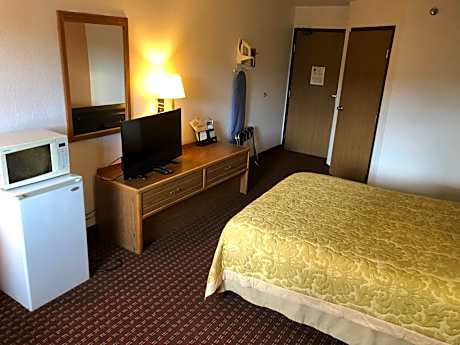 Queen Room - Non-Smoking